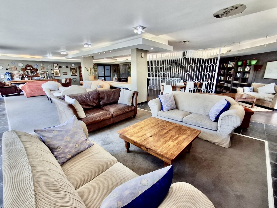 1 Bedroom Property for Sale in Royal Ascot Western Cape